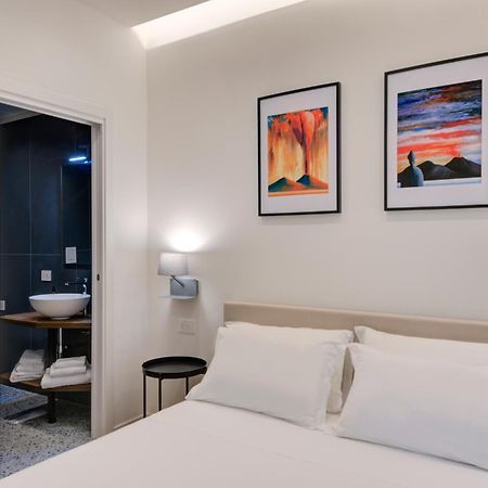 Well Suites - Piazza Dei Martiri Napoli Dış mekan fotoğraf