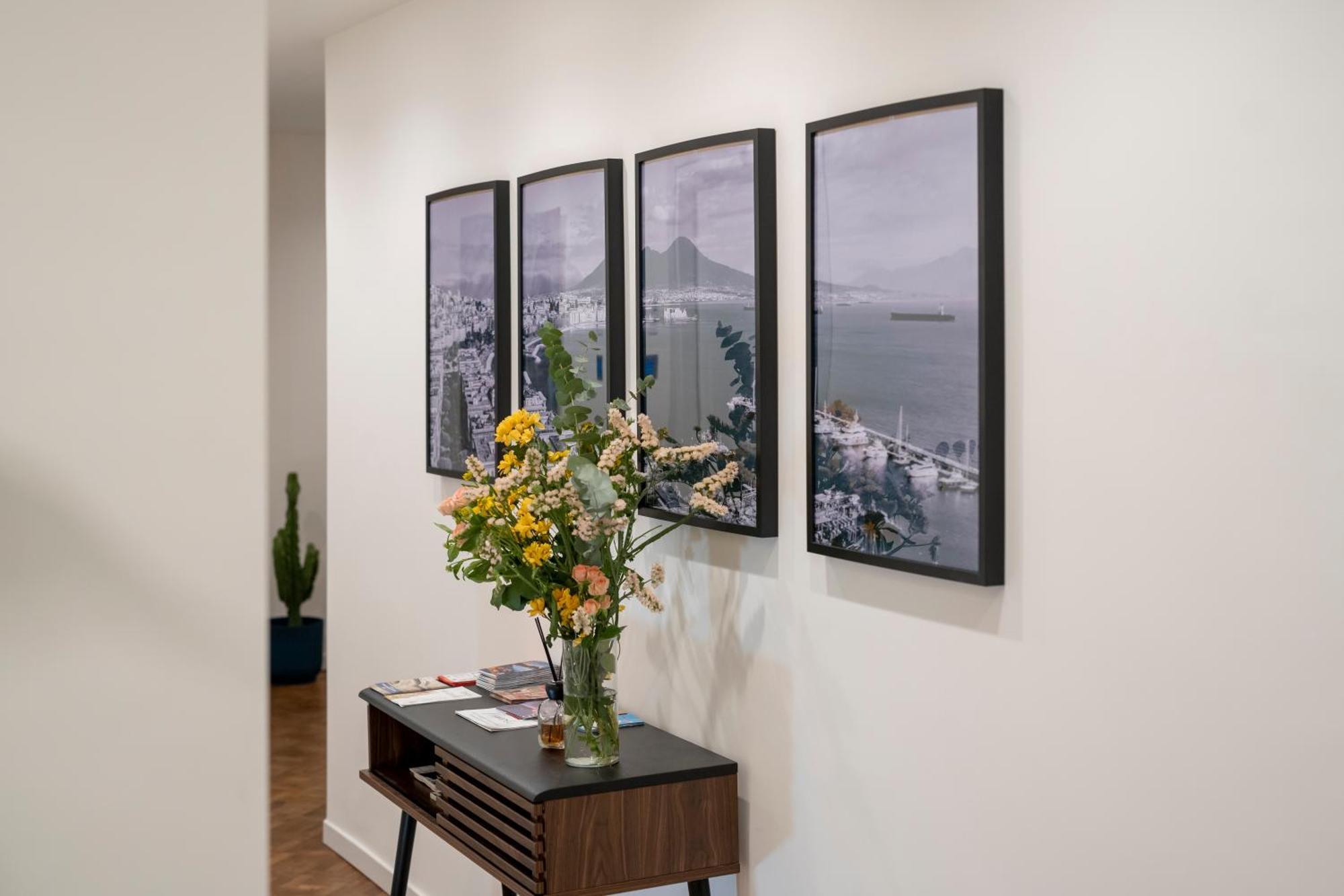 Well Suites - Piazza Dei Martiri Napoli Dış mekan fotoğraf